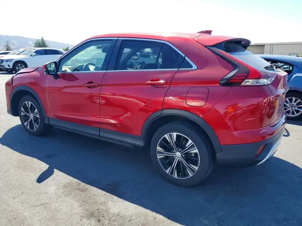 JA4ASWAA3NZ001813 2022 MITSUBISHI ECLIPSE CROSS - Image 2