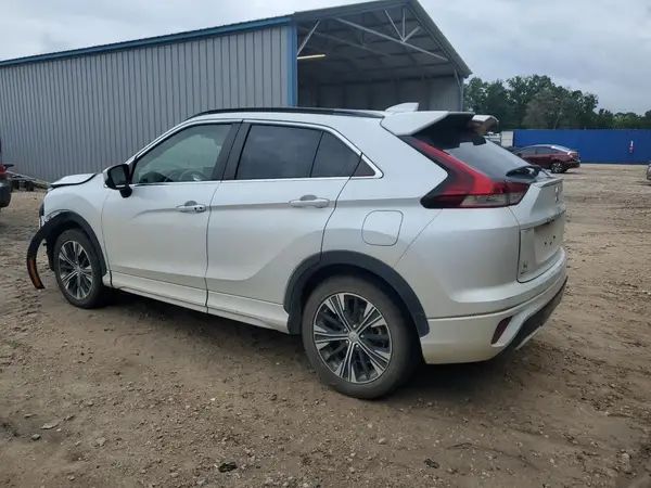 JA4ASWAA3NZ045875 2022 MITSUBISHI ECLIPSE CROSS - Image 2