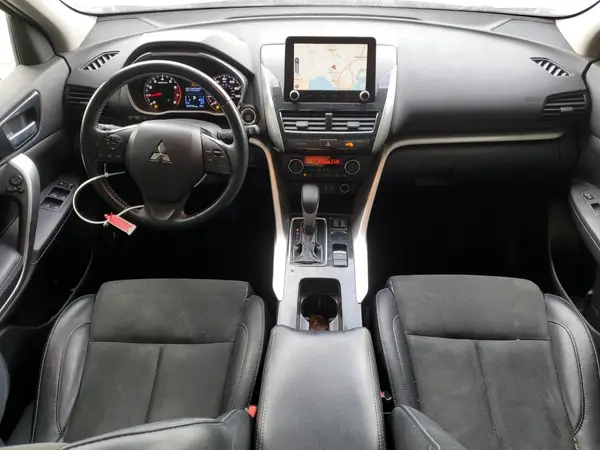 JA4ASWAA4NZ002310 2022 MITSUBISHI ECLIPSE CROSS - Image 8
