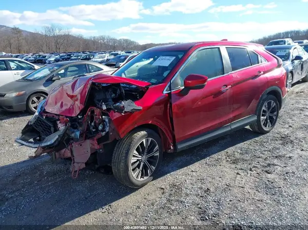 JA4ASWAA4NZ004641 2022 MITSUBISHI ECLIPSE CROSS - Image 2