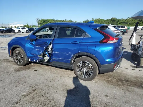 JA4ASWAA4NZ030575 2022 MITSUBISHI ECLIPSE CROSS - Image 2