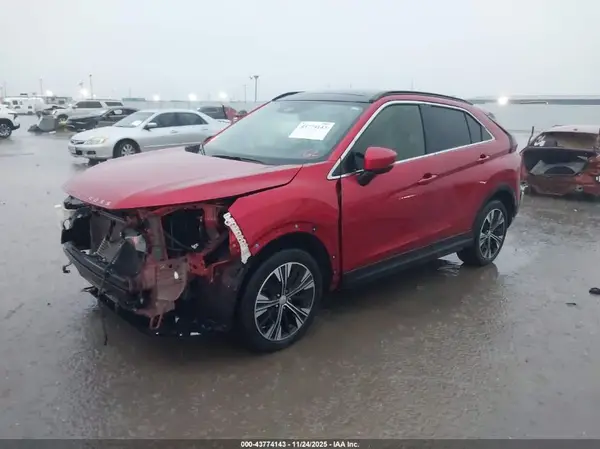 JA4ASWAA4NZ057193 2022 MITSUBISHI ECLIPSE CROSS - Image 2