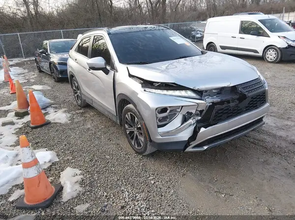 JA4ASWAA5NZ004051 2022 MITSUBISHI ECLIPSE CROSS - Image 1