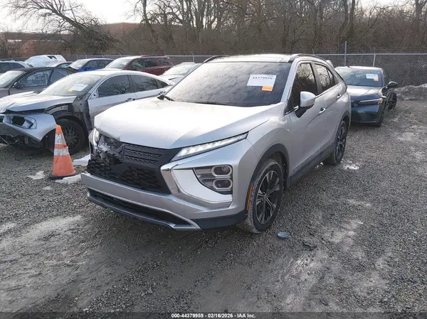 JA4ASWAA5NZ004051 2022 MITSUBISHI ECLIPSE CROSS - Image 2