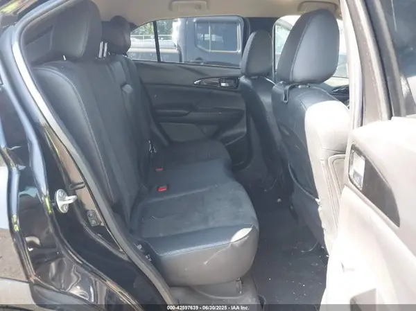 JA4ASWAA5NZ004079 2022 MITSUBISHI ECLIPSE CROSS - Image 8