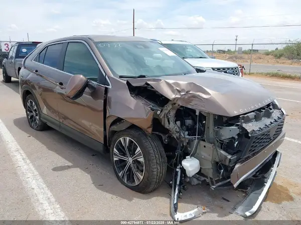 JA4ASWAA5NZ057350 2022 MITSUBISHI ECLIPSE CROSS - Image 1