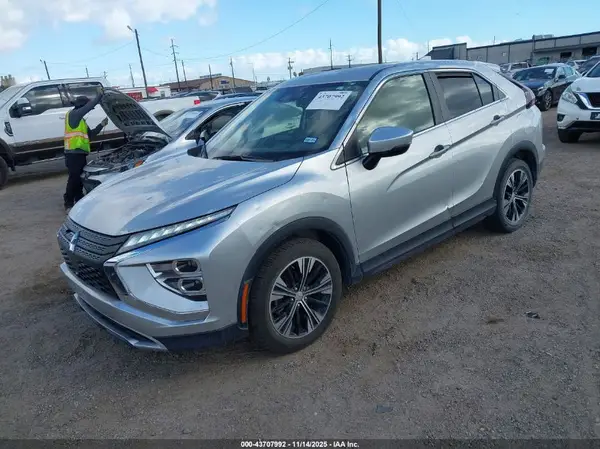 JA4ASWAA6NZ005628 2022 MITSUBISHI ECLIPSE CROSS - Image 2