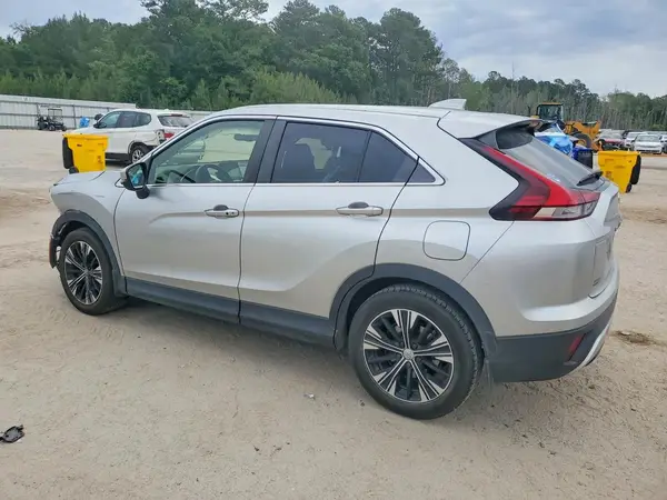 JA4ASWAA6NZ056420 2022 MITSUBISHI ECLIPSE CROSS - Image 2