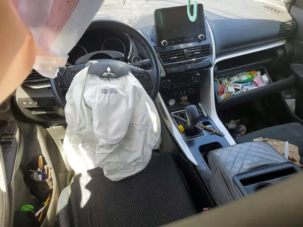 JA4ASWAA6NZ058829 2022 MITSUBISHI ECLIPSE CROSS - Image 8