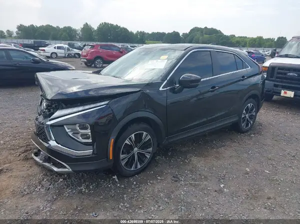 JA4ASWAA7NZ045880 2022 MITSUBISHI ECLIPSE CROSS - Image 2