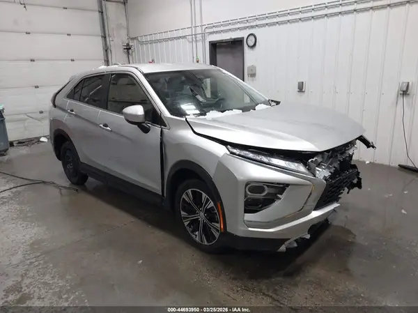 JA4ASWAA7NZ050495 2022 MITSUBISHI ECLIPSE CROSS - Image 1