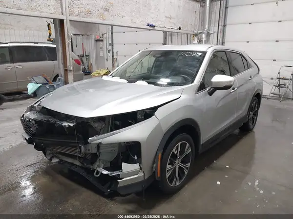 JA4ASWAA7NZ050495 2022 MITSUBISHI ECLIPSE CROSS - Image 2