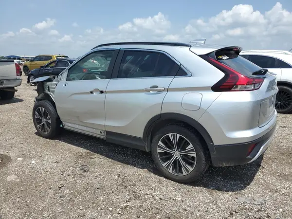 JA4ASWAA8NZ053843 2022 MITSUBISHI ECLIPSE CROSS - Image 2