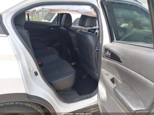 JA4ASWAA9NZ057335 2022 MITSUBISHI ECLIPSE CROSS - Image 8