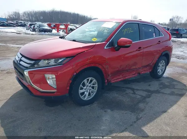 JA4AT3AA0JZ067726 2018 MITSUBISHI ECLIPSE CROSS - Image 2