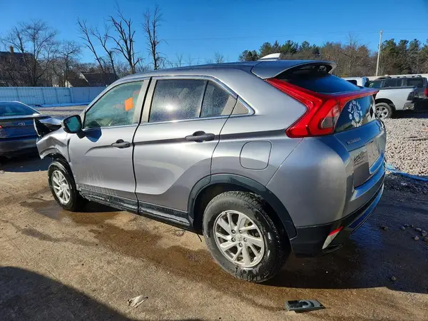 JA4AT3AA0KZ033464 2019 MITSUBISHI ECLIPSE CROSS - Image 2
