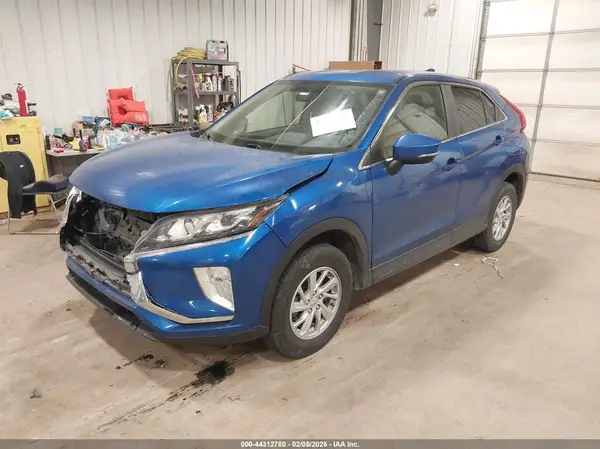 JA4AT3AA0KZ052872 2019 MITSUBISHI ECLIPSE CROSS - Image 2