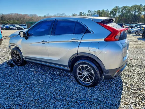 JA4AT3AA0LZ031473 2020 MITSUBISHI ECLIPSE CROSS - Image 2