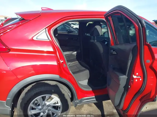 JA4AT3AA1JZ041314 2018 MITSUBISHI ECLIPSE CROSS - Image 8