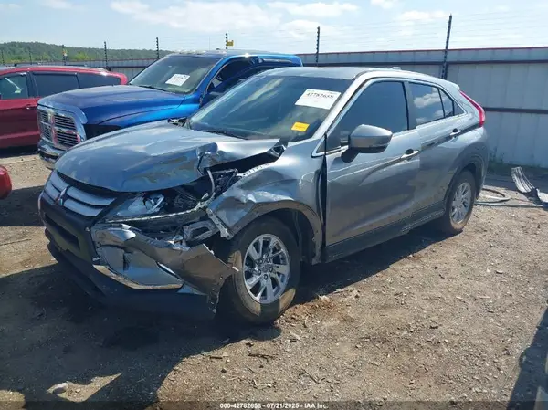 JA4AT3AA1KZ032128 2019 MITSUBISHI ECLIPSE CROSS - Image 2