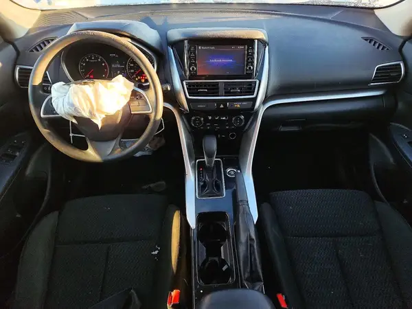 JA4AT3AA1KZ033389 2019 MITSUBISHI ECLIPSE CROSS - Image 8
