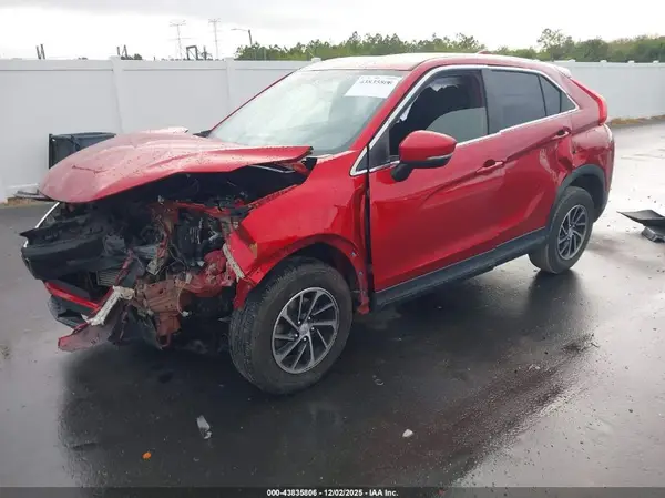 JA4AT3AA1LZ013452 2020 MITSUBISHI ECLIPSE CROSS - Image 2