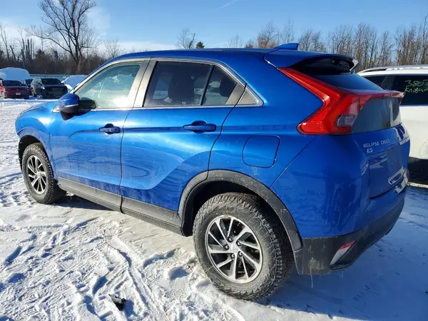 JA4AT3AA1LZ015816 2020 MITSUBISHI ECLIPSE CROSS - Image 2