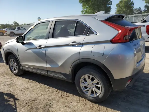 JA4AT3AA2KZ031358 2019 MITSUBISHI ECLIPSE CROSS - Image 2