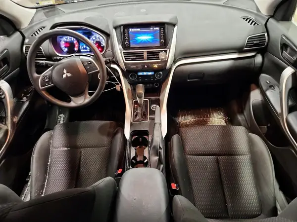 JA4AT3AA2KZ031778 2019 MITSUBISHI ECLIPSE CROSS - Image 8
