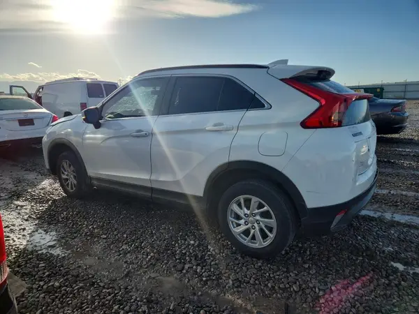 JA4AT3AA2KZ038939 2019 MITSUBISHI ECLIPSE CROSS - Image 2