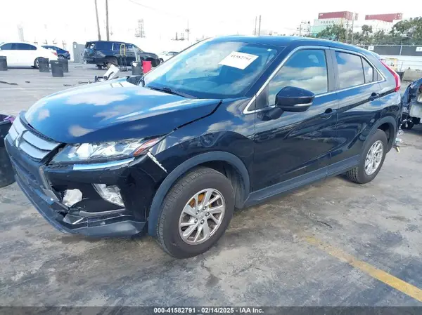 JA4AT3AA2KZ040948 2019 MITSUBISHI ECLIPSE CROSS - Image 2