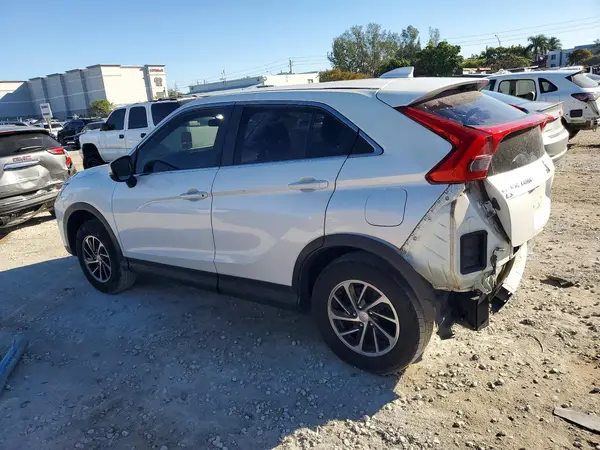 JA4AT3AA2LZ022211 2020 MITSUBISHI ECLIPSE CROSS - Image 2