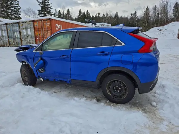 JA4AT3AA2LZ602056 2020 MITSUBISHI ECLIPSE CROSS - Image 2