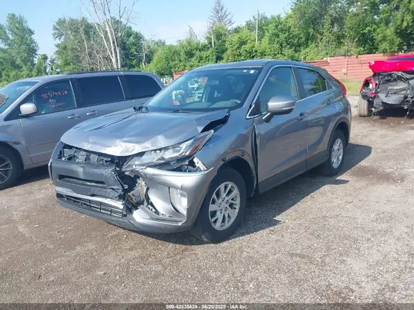 JA4AT3AA3KZ002306 2019 MITSUBISHI ECLIPSE CROSS - Image 2