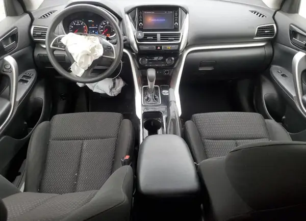 JA4AT3AA3KZ011538 2019 MITSUBISHI ECLIPSE CROSS - Image 8
