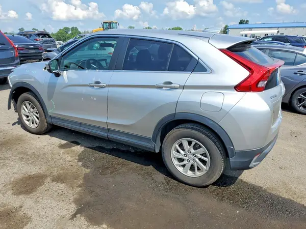 JA4AT3AA3KZ018540 2019 MITSUBISHI ECLIPSE CROSS - Image 2