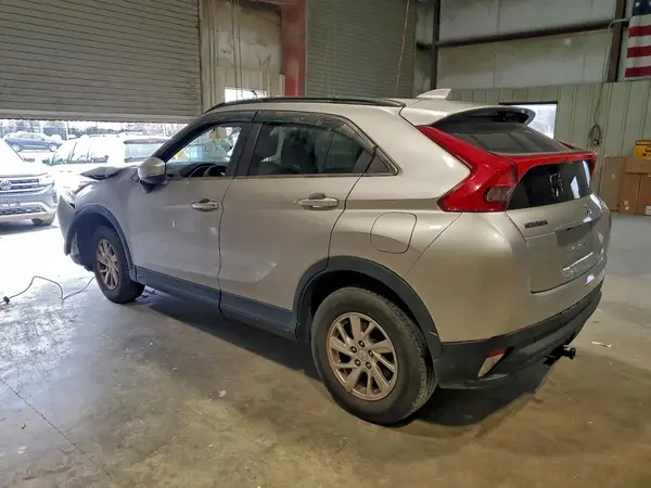 JA4AT3AA3KZ018649 2019 MITSUBISHI ECLIPSE CROSS - Image 2