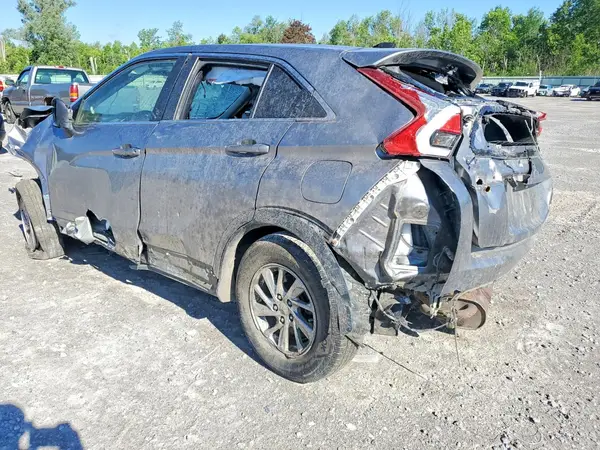 JA4AT3AA3KZ031403 2019 MITSUBISHI ECLIPSE CROSS - Image 2