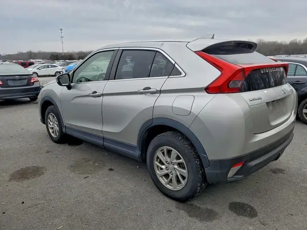 JA4AT3AA3KZ035838 2019 MITSUBISHI ECLIPSE CROSS - Image 2