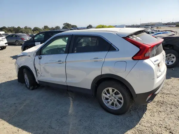 JA4AT3AA3KZ040828 2019 MITSUBISHI ECLIPSE CROSS - Image 2