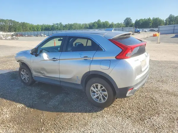 JA4AT3AA3KZ046340 2019 MITSUBISHI ECLIPSE CROSS - Image 2