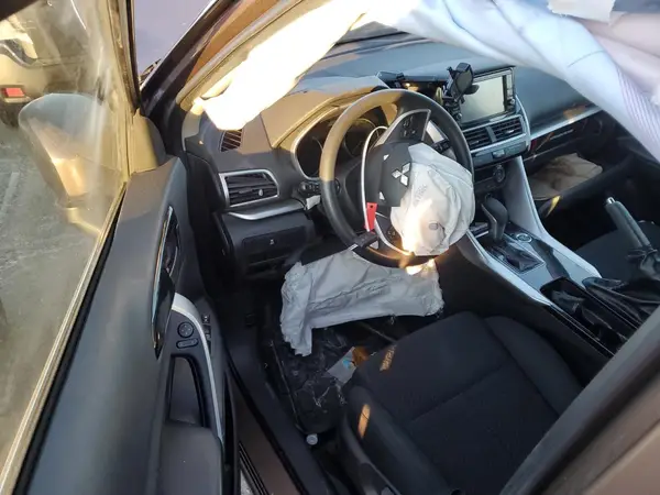JA4AT3AA3LZ001397 2020 MITSUBISHI ECLIPSE CROSS - Image 8