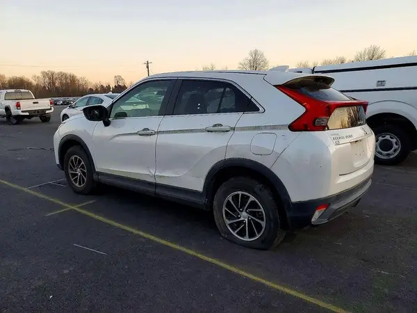 JA4AT3AA3LZ006177 2020 MITSUBISHI ECLIPSE CROSS - Image 2