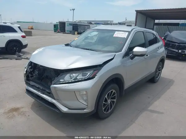 JA4AT3AA3LZ022220 2020 MITSUBISHI ECLIPSE CROSS - Image 2
