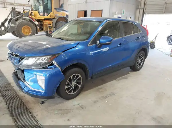 JA4AT3AA3LZ034612 2020 MITSUBISHI ECLIPSE CROSS - Image 2