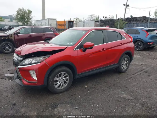 JA4AT3AA4JZ065879 2018 MITSUBISHI ECLIPSE CROSS - Image 2