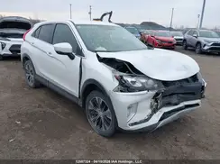 JA4AT3AA4JZ617350 2018 MITSUBISHI ECLIPSE CROSS
