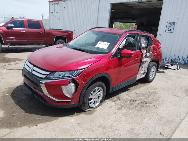 JA4AT3AA4KZ015758 2019 MITSUBISHI ECLIPSE CROSS - Image 2