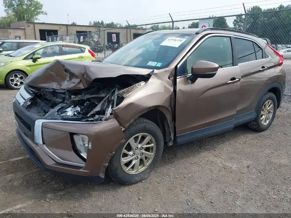 JA4AT3AA4KZ017428 2019 MITSUBISHI ECLIPSE CROSS - Image 2