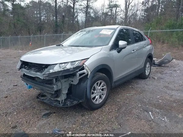 JA4AT3AA4KZ029305 2019 MITSUBISHI ECLIPSE CROSS - Image 2